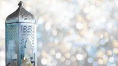 Arapça süs fener ile yanan mum ve ışıltılı bokeh arka plan, loopable Ramazan Hd ayak ışıklar