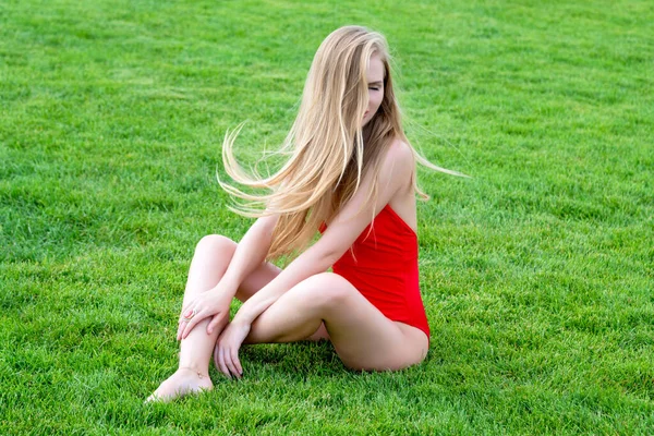 Young Woman Red Swimsuit Sunbathing Grass Summer Leisure Outdoors Park — Stock Photo, Image