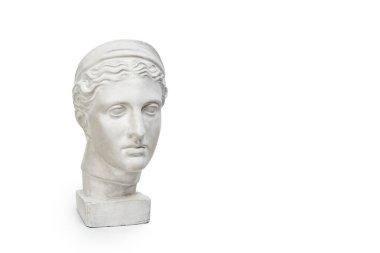 Genç kadının mermer kafası, Antik Yunan tanrıça büstü beyaz arka planda izole edilmiş metin için kopya alanı