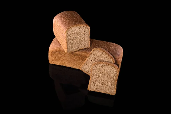 Roti Buatan Sendiri Yang Baru Dipanggang Diisolasi Dengan Hitam Potong — Stok Foto