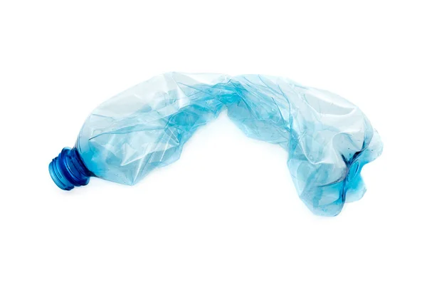 Üres Zúzott Kék Műanyag Palack Könnyű Háttérrel Újrahasznosítható Hulladék Újrahasznosítás — Stock Fotó