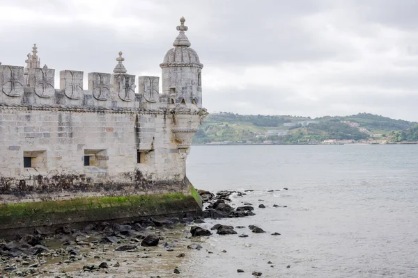 Tagus nehri üzerindeki Belem Kulesi Duvarı Torre de Belem, Lizbon, Portekiz
