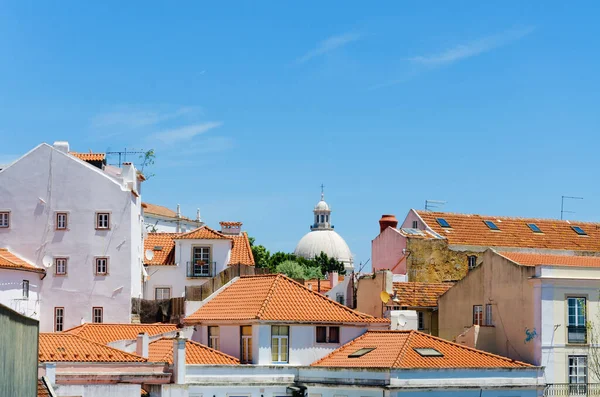 Vista Ciudad Europea Desde Hil Techos Naranjas Lisboa Portugal —  Fotos de Stock