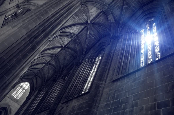 Väggar och tak av den gamla katolska kyrkan, portugal — Stockfoto