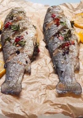 Kızarmış alabalık 