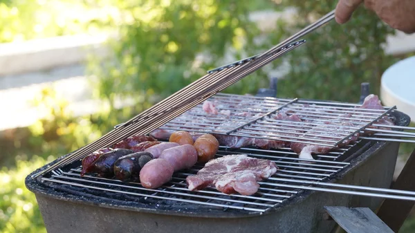 Carne em Barbecue a carvão — Stockfoto