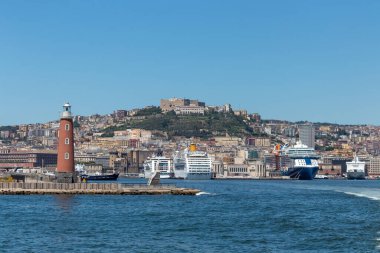 Napoli Limanı, İtalya, Napoli 'de deniz feneri