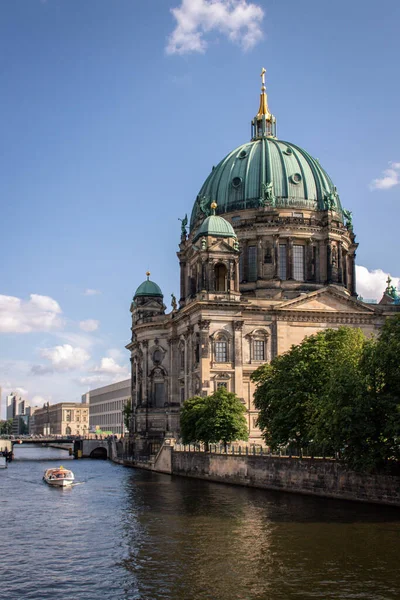 Catedral Berlín Contra Cielo Cerca Isla Los Museos Alemania — Foto de Stock