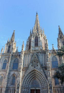 BARCELONA, İSPAN - 24, 2019: Gotik Katolik Katedrali Çan Çanları Kataloğu İspanya. Burası ana kule..