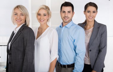 Portre: onun personeli ile kadın patron. Sucessful takım.