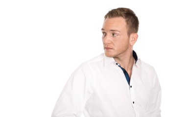 Portre: hayal kırıklığına sidewa izole mutsuz sarışın adam arıyor