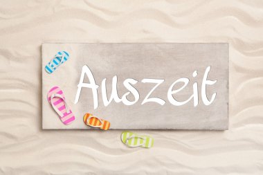 Almanca kelime Auszeit ne zaman aşımı anlamına gelir. Yaz tatil kavramı 