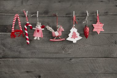 Kırmızı beyaz christmas dekorasyon eski ahşap asılı kontrol 