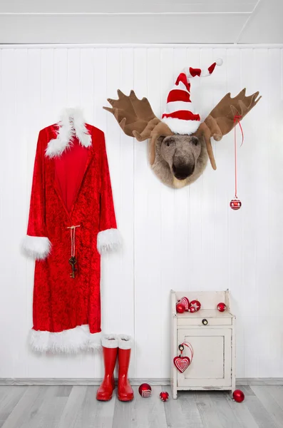 Funny classical santa christmas decoration background in red and — Φωτογραφία Αρχείου