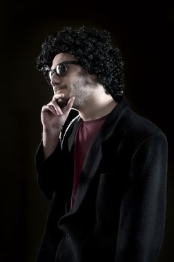 şüpheci genç adam