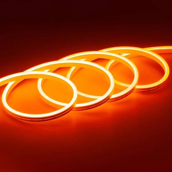 Flexible Orange Conduit Décor Néon Lumière Noël Sur Fond Noir — Photo