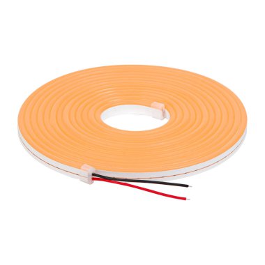 Turuncu LED neon ışık şeridi beyaz arkaplanda izole edildi.