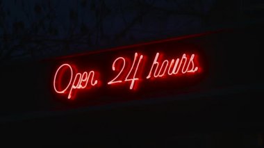 Işıklı işaret 24 Saat Açık