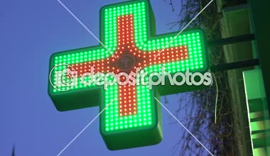 Neon işareti yeşil haç Eczanesi