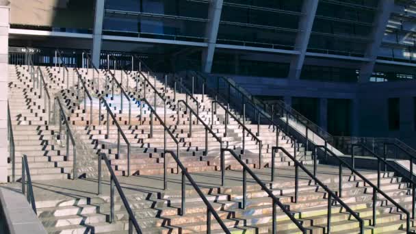Geniş merdiven beton yapılmış — Stok video