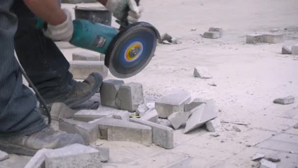 Worker Sawing Stone — Stock Video