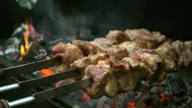 Etli Üç Şiş