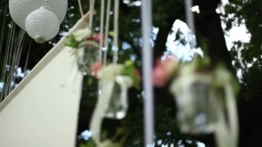 üç küçük buket düğün dekorasyonu