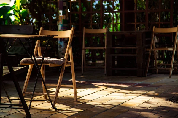 Acogedora Cafetería Aire Libre Verano Restaurante Con Elegante Interior Muebles — Foto de Stock