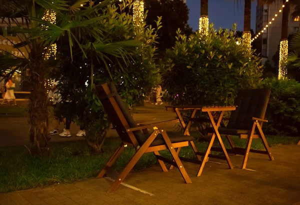 Café Extérieur Été Confortable Restaurant Avec Intérieur Des Meubles Élégants — Photo