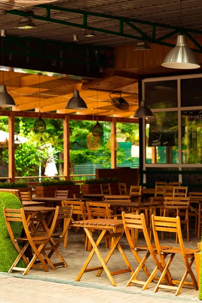 Acogedora Cafetería Aire Libre Verano Restaurante Con Elegante Interior Muebles — Foto de Stock