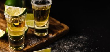 Meksika altın tekila limon ve tuz ahşap tablo
