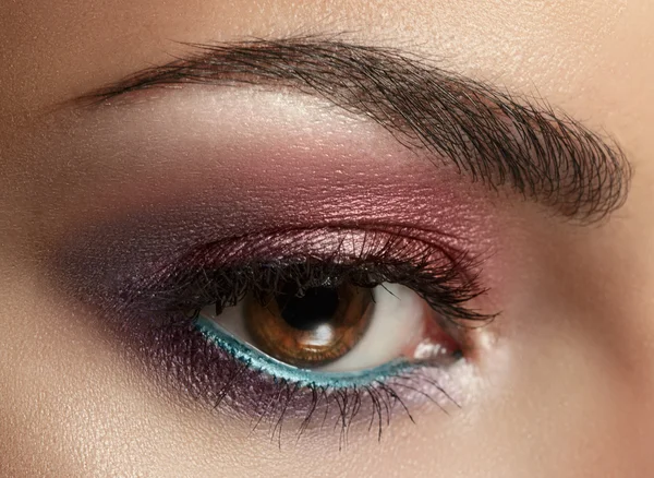 Hermoso maquillaje de ojos . — Foto de Stock