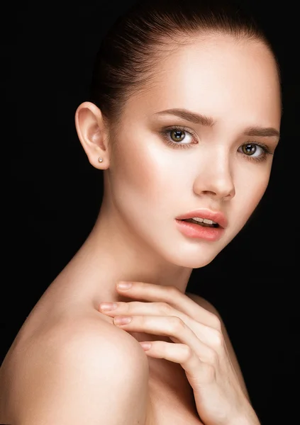 Portrait of beautiful girl with clear healthy skin — 스톡 사진