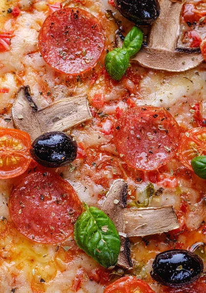 Macro-opname van pizza-ingrediënten. — Stockfoto