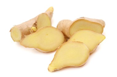 Beyaz arkaplanda kızıl kesilmiş.