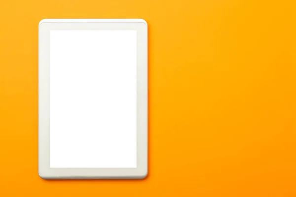 Flat 오렌지 데스크 Orange Office Table 태블릿 컴퓨터 화면이 경로가 — 스톡 사진