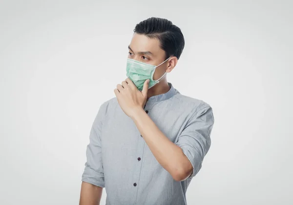 Ung Asiatisk Affärsman Med Hygienisk Mask Och Tänkande För Att — Stockfoto