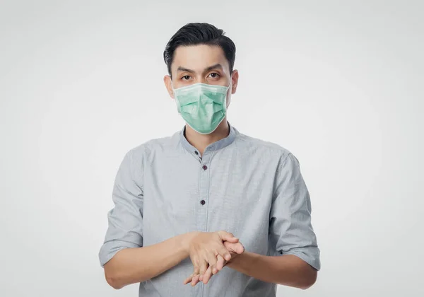 Young Asian Businessman Wearing Hygienic Mask Washing Hands Hand Sanitizer — Stock Photo, Image