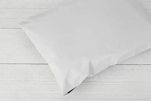 Λευκά Λευκή Πλαστική Σακούλα Συσκευασία Mockup Ξύλινο Υπόβαθρο Απευθείας Σύνδεση — Φωτογραφία Αρχείου