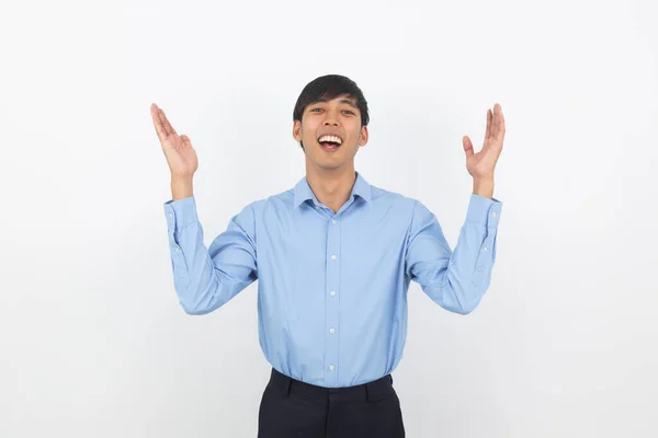 Jovem Empresário Animado Homem Asiático Levantando Punhos Com Rosto Feliz — Fotografia de Stock