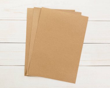 Davetiye kartı modeli, boş el işi tebrik kartı şablonu. Minimalist tarzda düz yatıyordu..