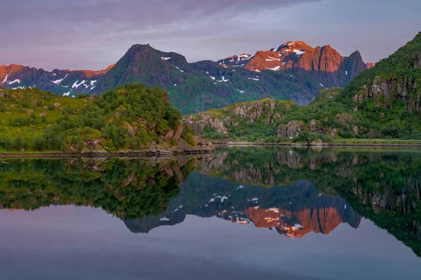 Lofoten Archipelago Reflecin Water Colourful Sunset Northern Norway Lofoten — 图库照片