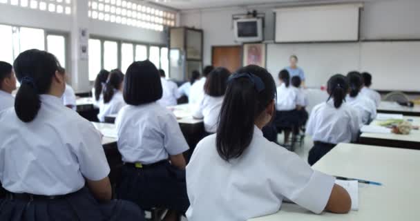 Slow Motion Asian High School Students White Uniform Actively Stud — Stock Video