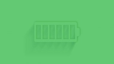 Yeşil arka planda gölgesi olan canlandırılmış pil simgesi. Neumorfizm asgari düzeyde. Şeffaf arka plan. 4K video hareketi grafik canlandırması.