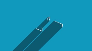 Beyaz çizgi kodlama kodu html programlama dili simgesi ile mavi arkaplan üzerinde gölge izole. Gölge yansıma tasarımı. 4K video hareketi grafik canlandırması.