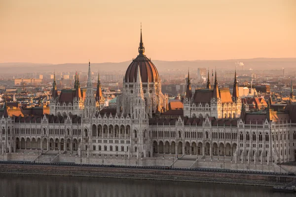 Hungarian Parliament Building at Sunrise — Stock Photo, Image