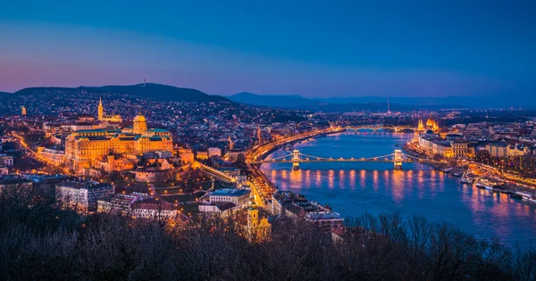 Cityscape of Budapest, Hungary at Twilight — Stock Photo, Image