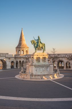 Budapeşte, Macaristan Sunrise Aziz Stefan heykeli