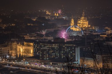 Budapeşte, Macaristan üzerinden havai fişek