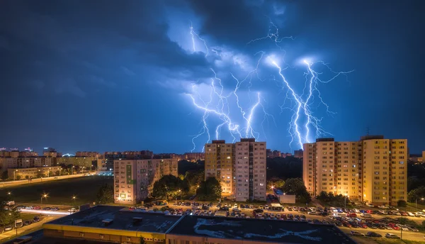 Lightning'ler üzerinde toplu konut